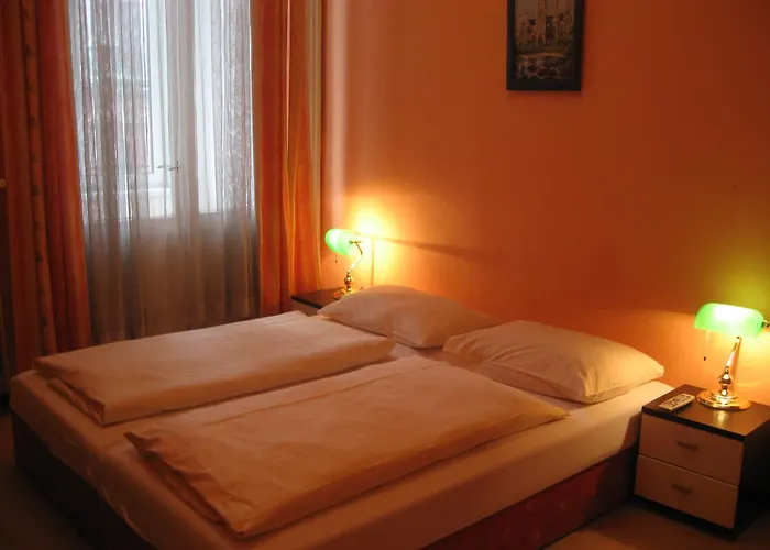 Pension Schottentor Vienna